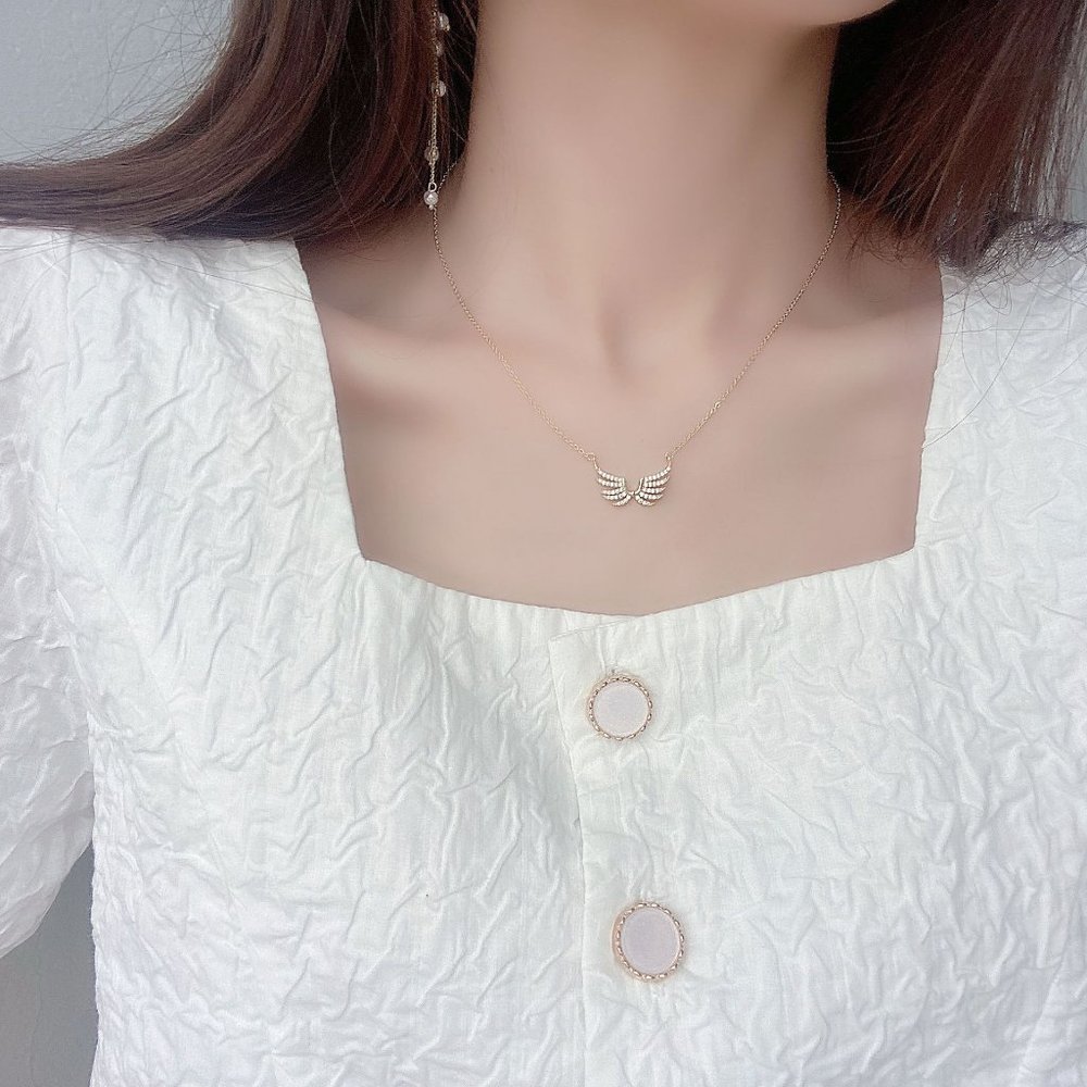NEW 14K Gold Plated Diamond Angel Wing Necklace - Picture 5 of 9